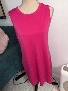 Women’s Medium Hot Pink Sleeveless Mid Dress